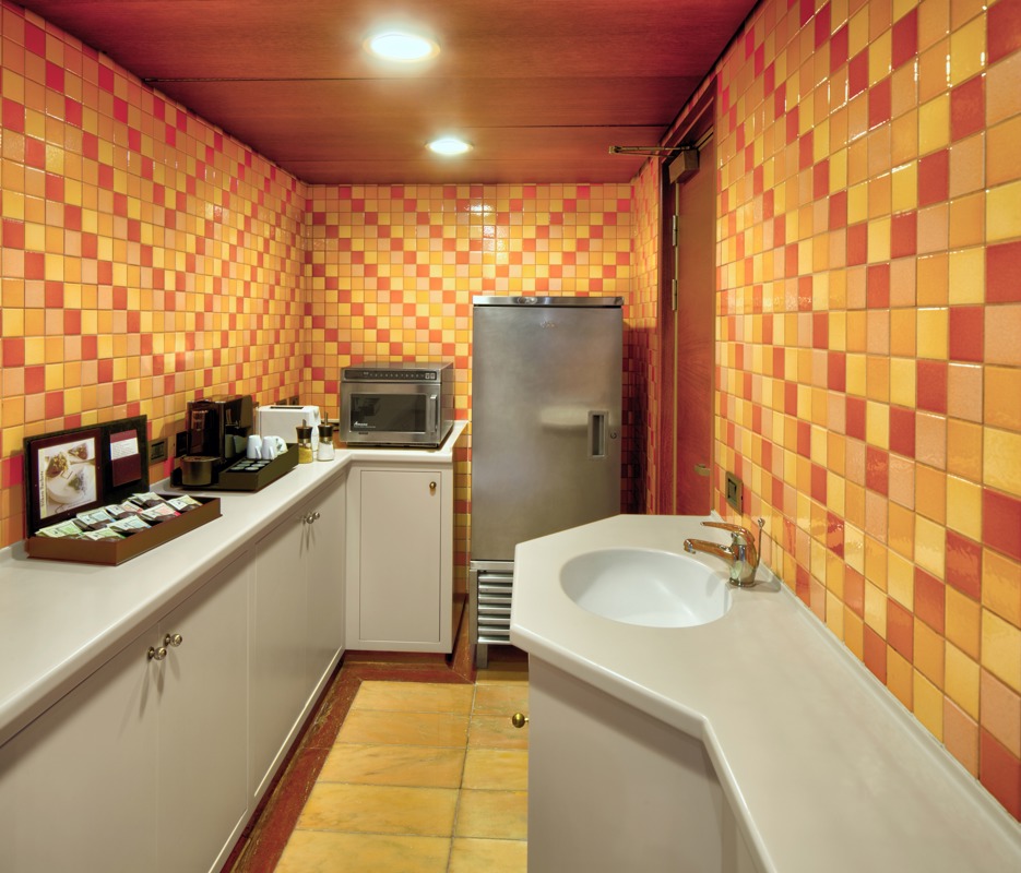 HAL Noordam Pinnacle Suite 3.jpg