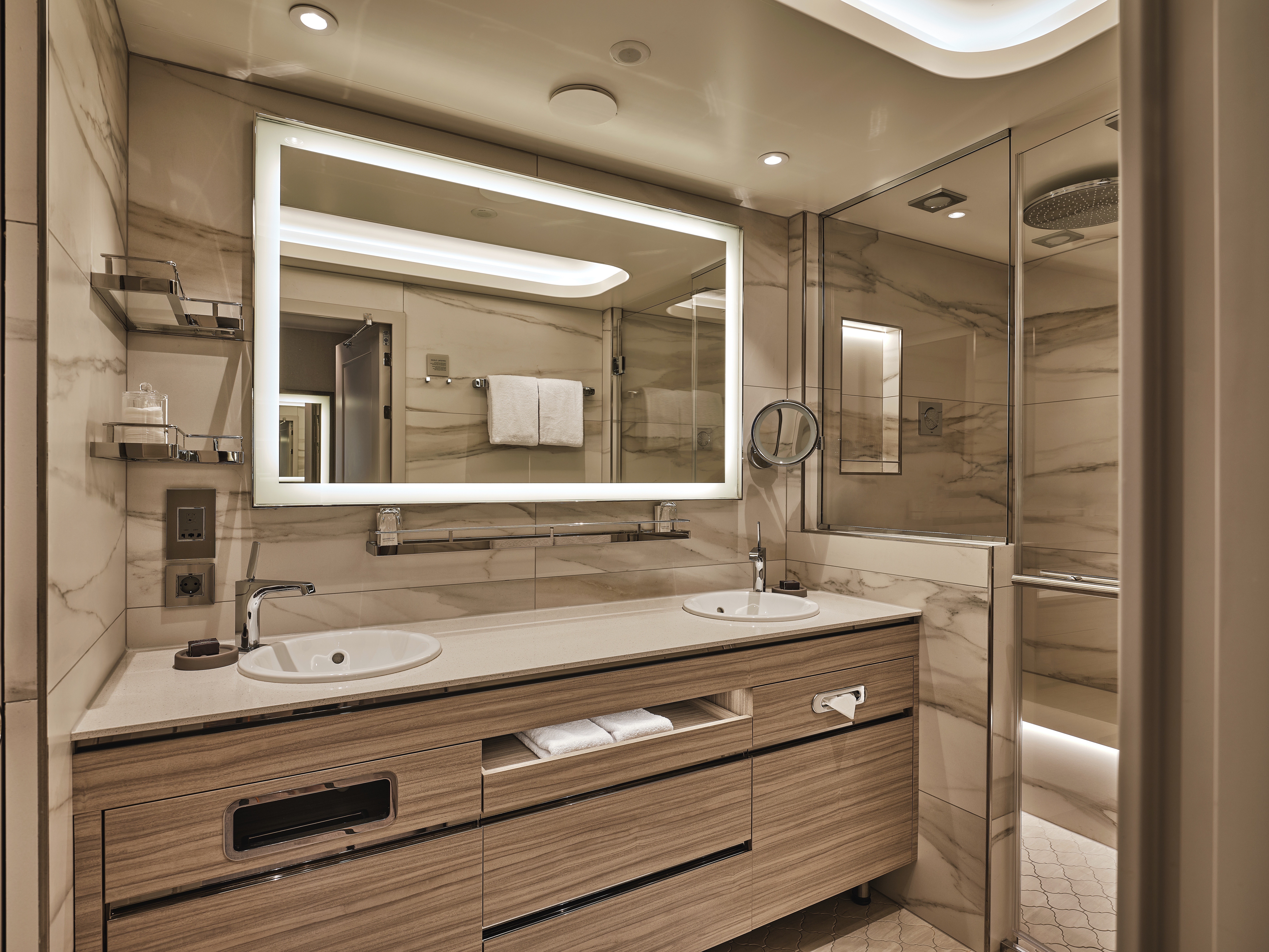 Silver Suite