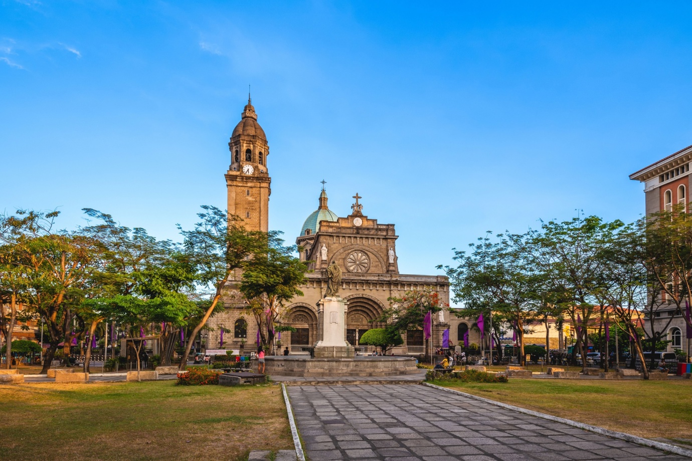 Manila Cathedral, Intramuros