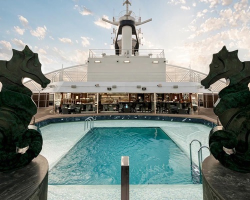 MSC Cruises MSC Seaview MSC Yacht Club Grill & Bar 1.jpg