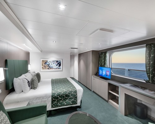 MSC Cruises MSC Seaview Accommodation Suite 1.jpg