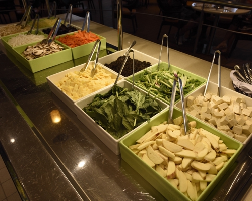 Royal Caribbean International Quantum of the Seas Interior Solarium Bistro 4.jpg