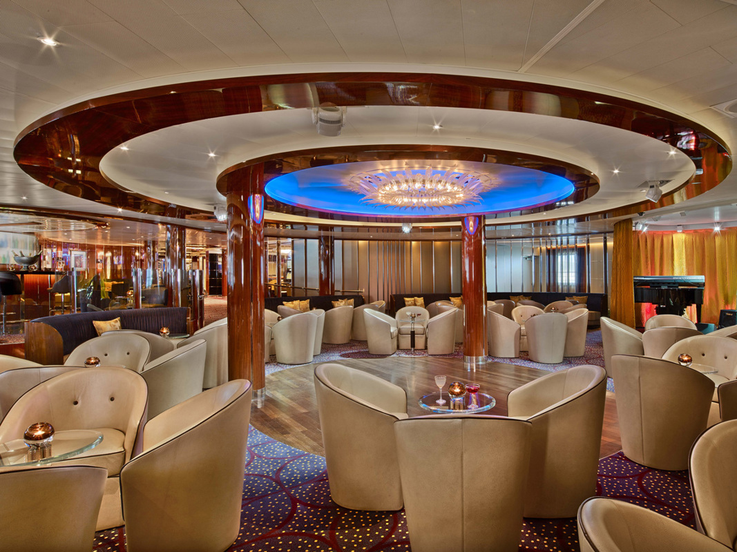Seabourn Ovation Interior The Club.jpg