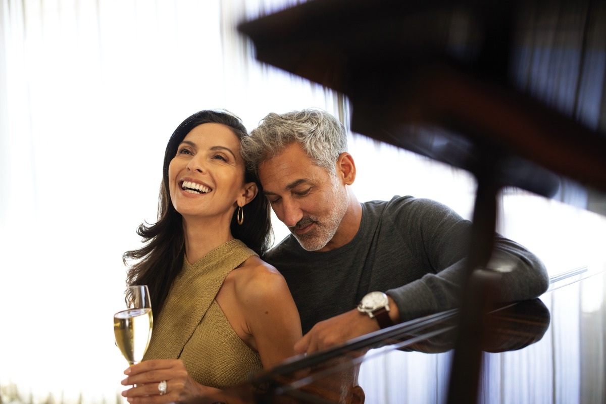 RSSC, Lifestyle, Regent Suite Living Room.jpg