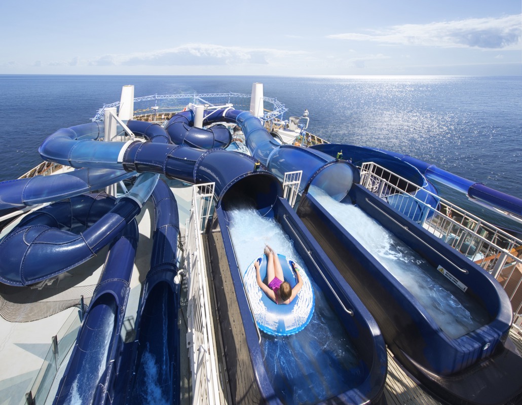 MSC Cruises MSC Meraviglia Polar Aquapark.jpg