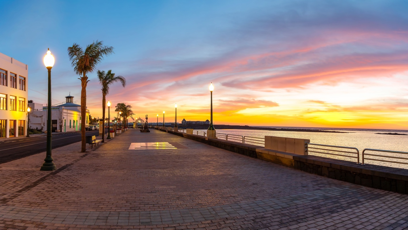 Shutterstock 2463593697 Arrecife Lanzarote