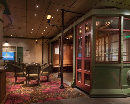 Disney Cruise Line, French Quarter Pub.png