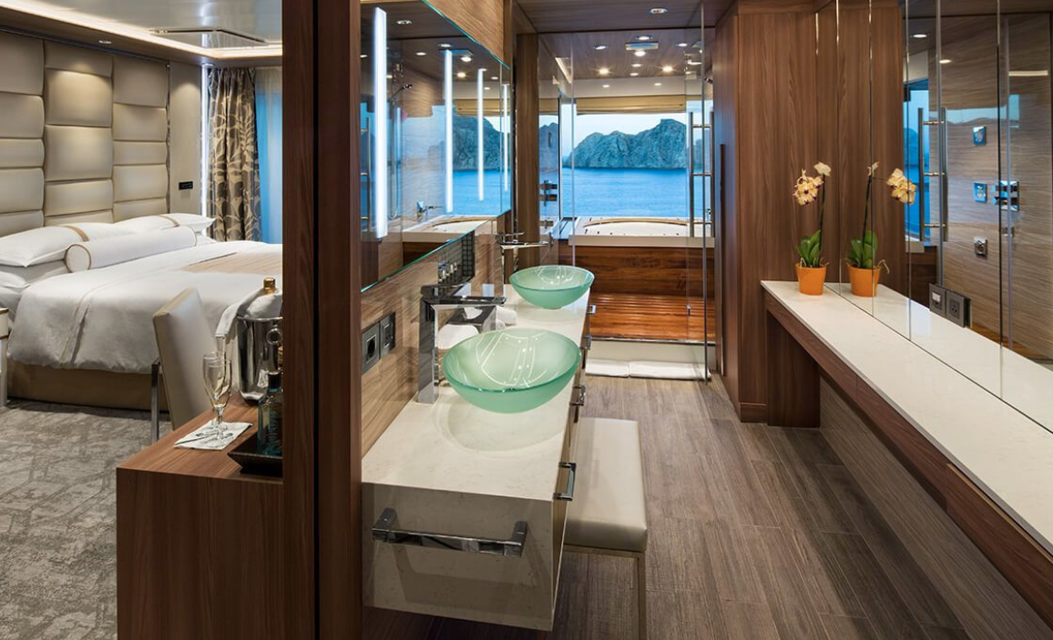 Club Spa Suite