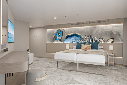 Aft-Facing Suite with Large Balcony