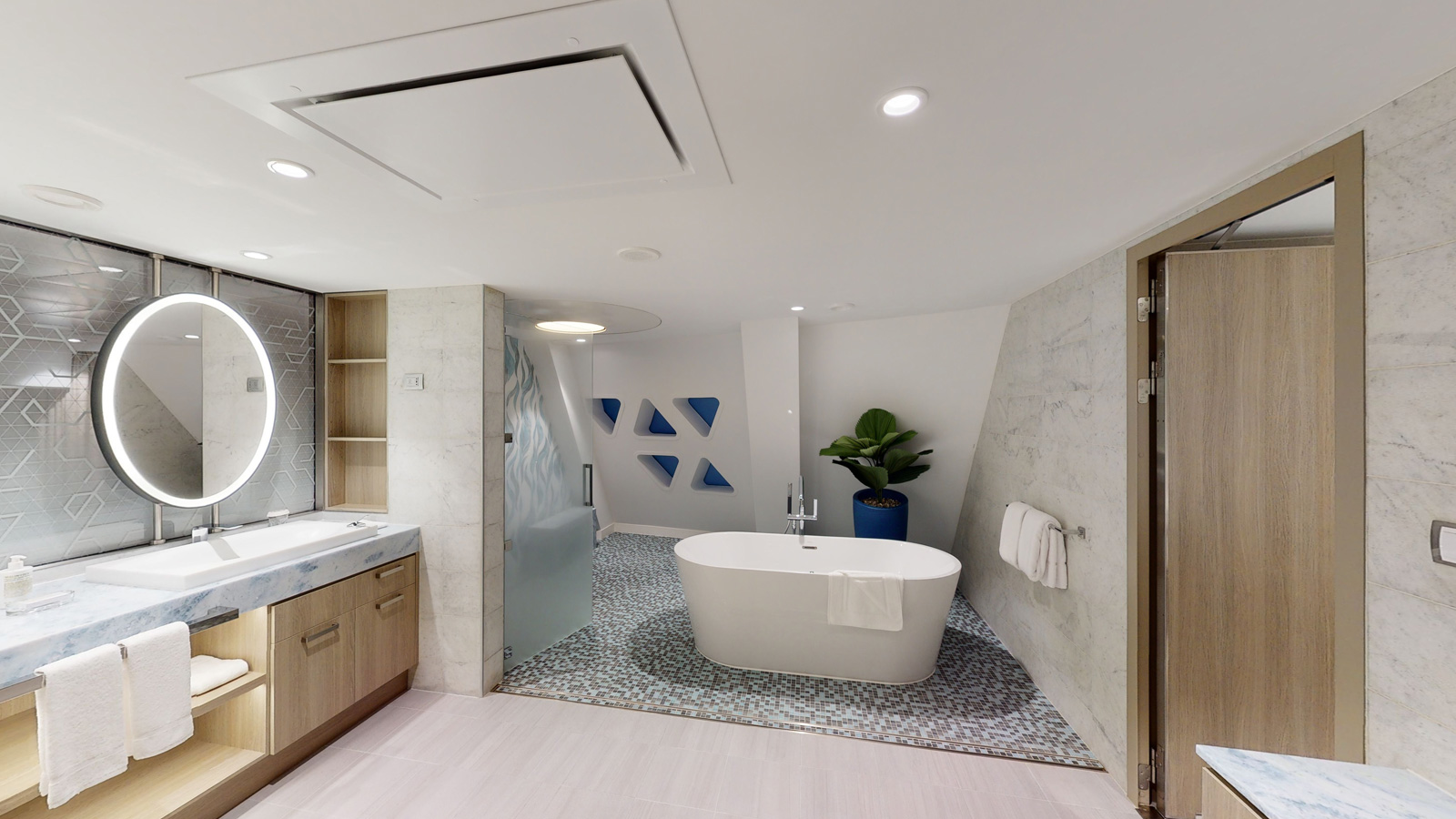 Royal Loft Suite