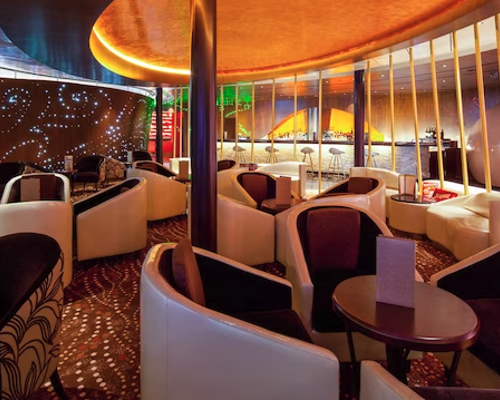 Disney Cruise Line, Disney Dream, District Lounge.png