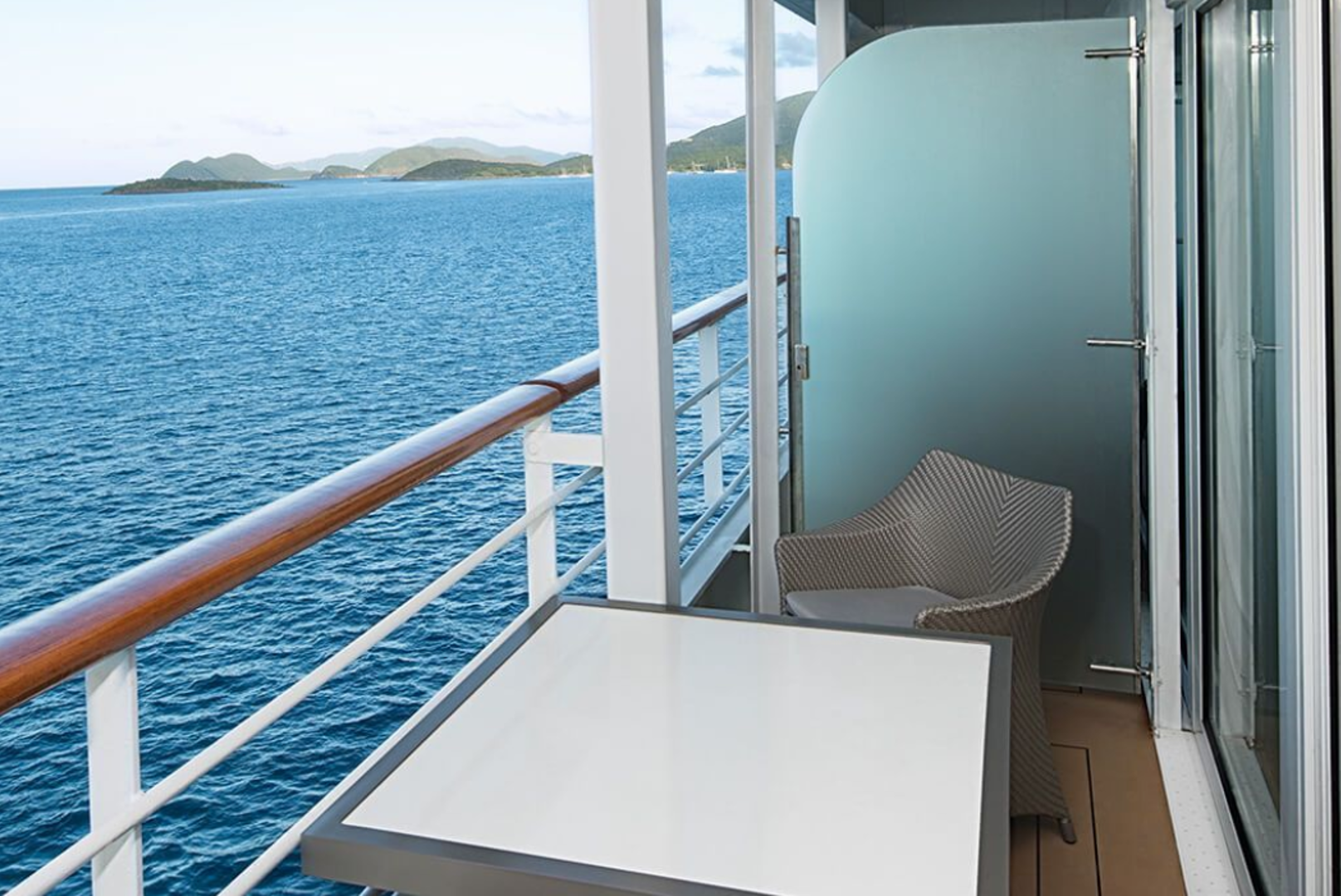 Club Continent Suite