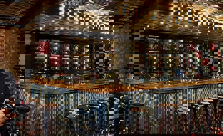 Guy's Pig & Anchor Smokehouse 