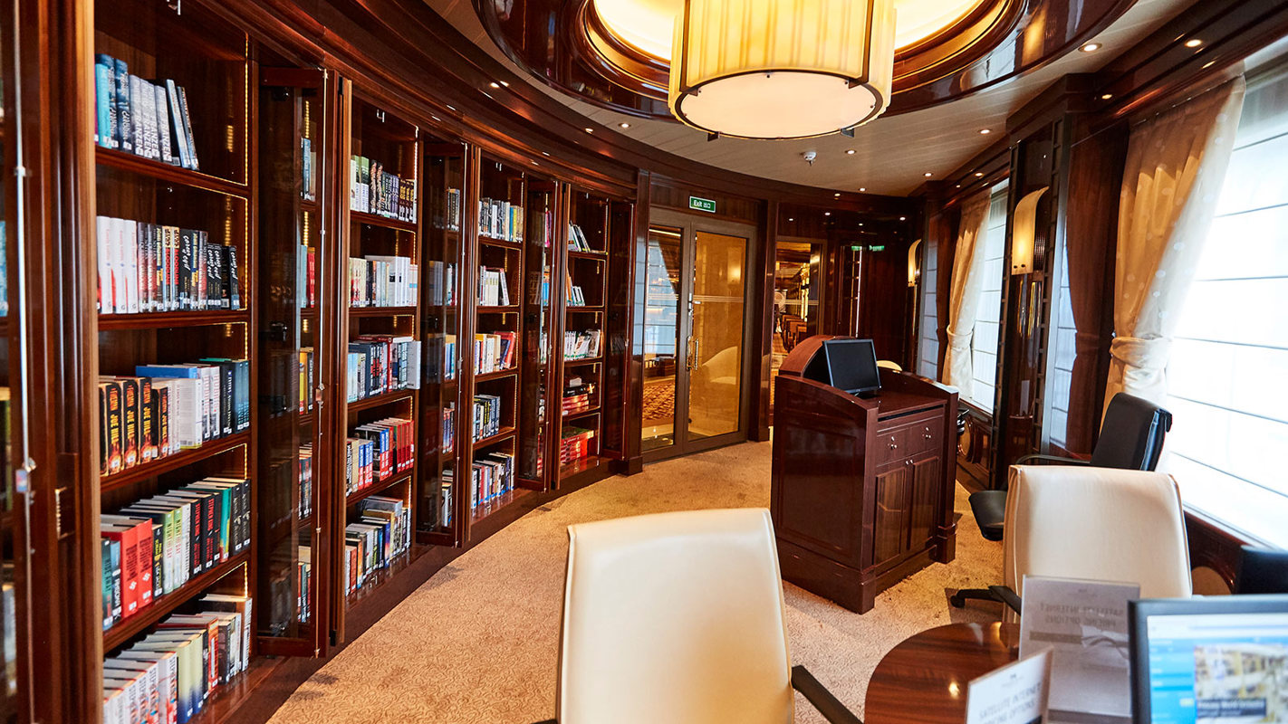 Princess Cruises Magestic Princess Internet Cafe .jpg