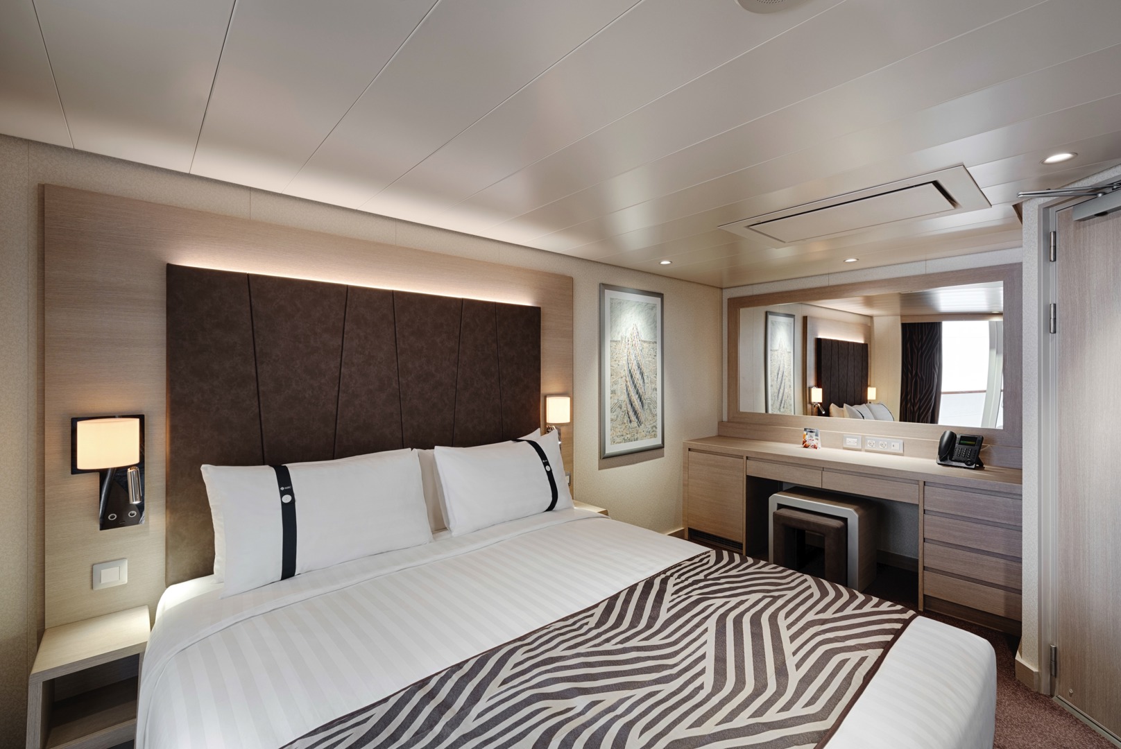 Premium Suite Aurea with Promenade & Ocean View