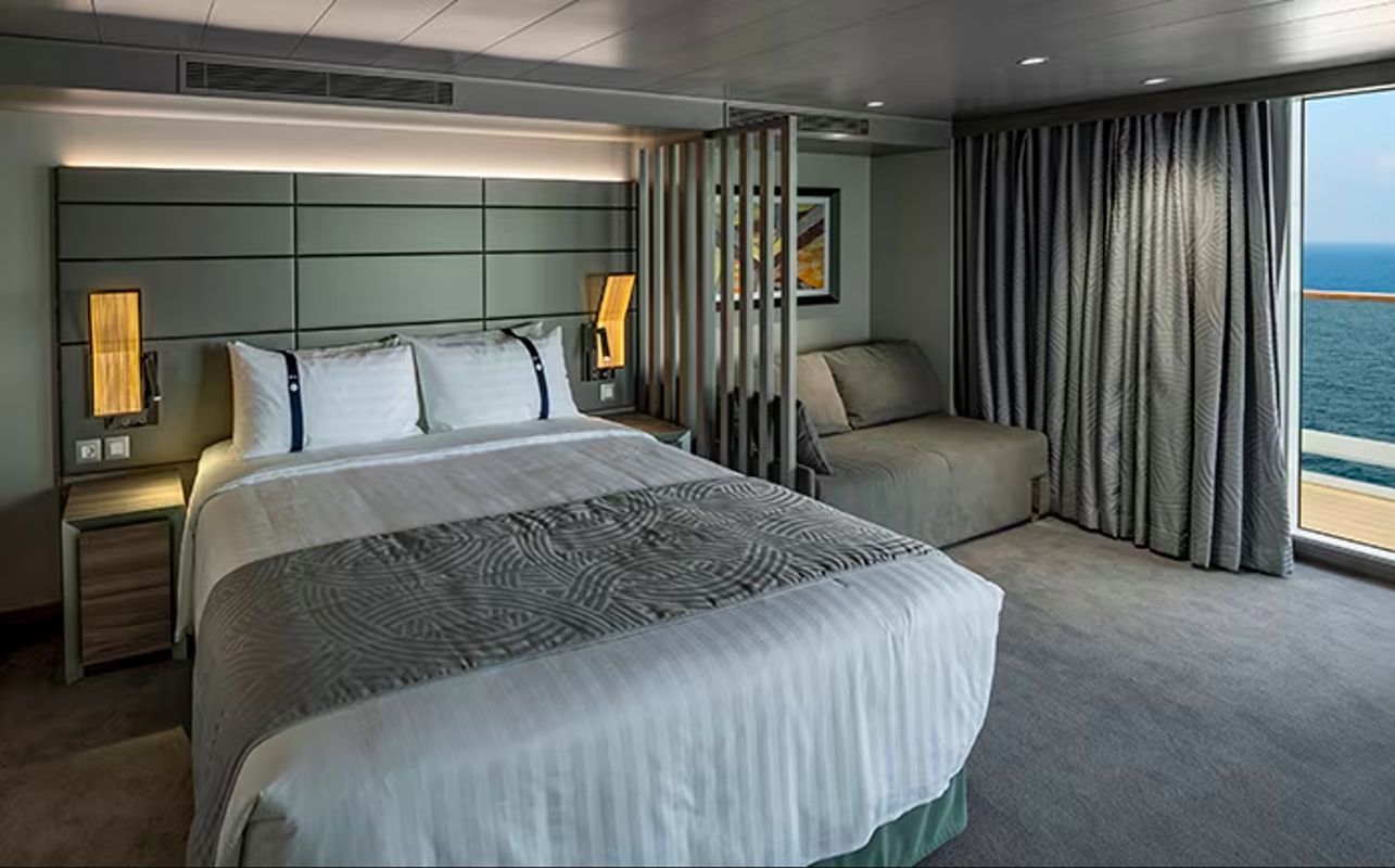 MSC Cruises MSC World America Grand Suite Aurea.png