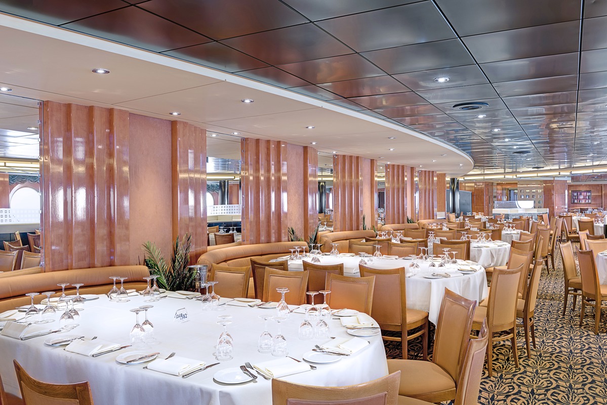 MSC Cruises MSC Sinfonia II Galeone Restaurant 5.jpg