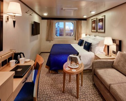 Cunard Queen Victoria Accommodation Oceanview _obstructed view_.jpg