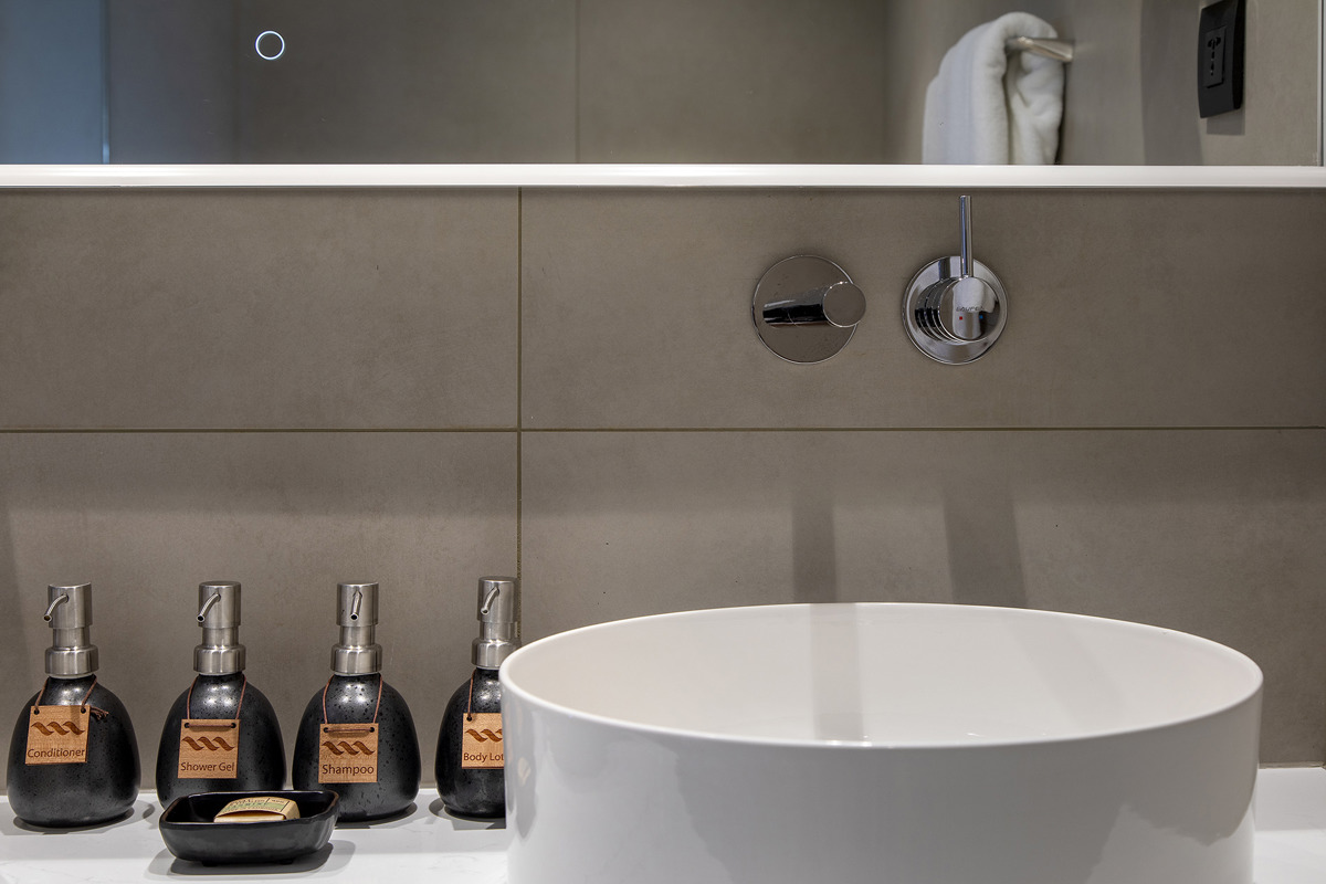 Emerald Waterways - Emerald Harmony - Owners One-Bed Suite _8_.jpg