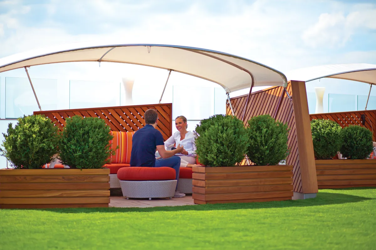 CEL Reflection Lawn Club Cabana 8