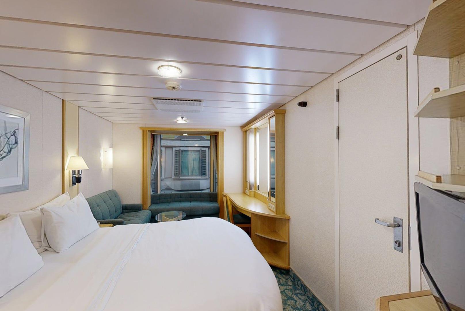 Connecting Promenade Interior