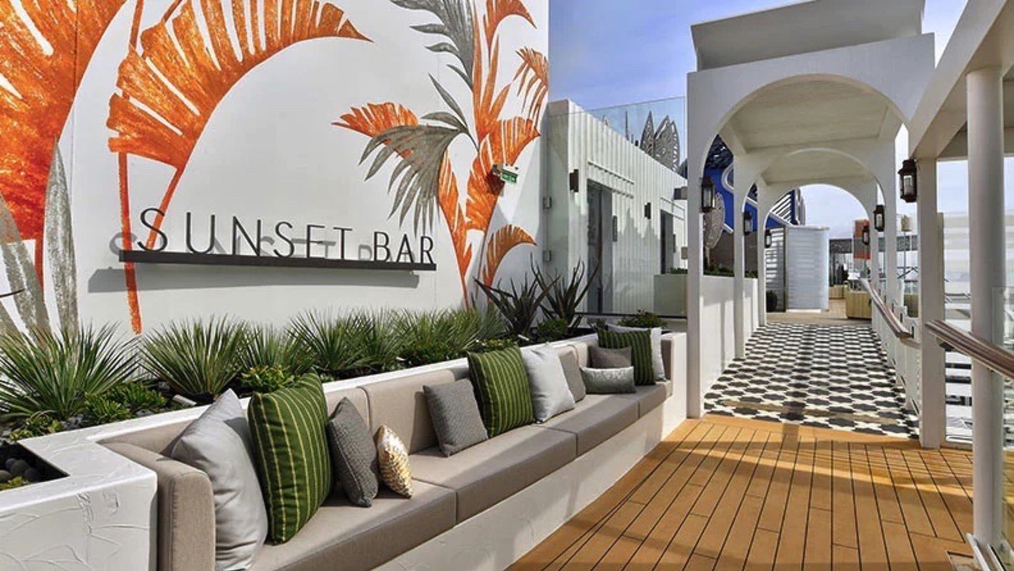 Celebrity Cruises The Sunset Bar 7.jpg