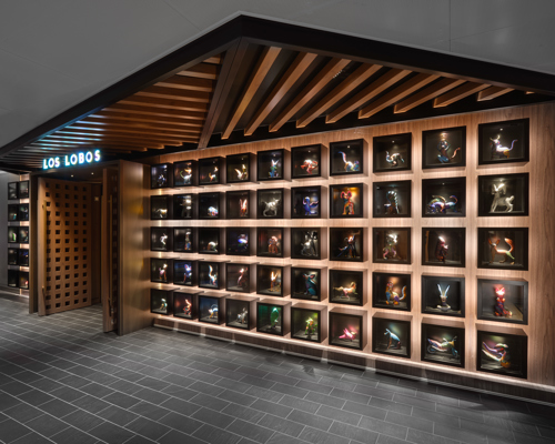 NCL Prima Los Lobos Entrance