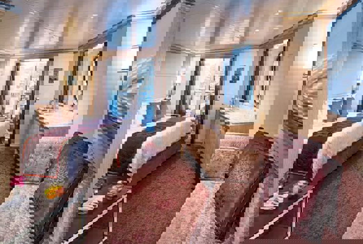 Holland American Line - Koningsdam - Signature Suite.jpg