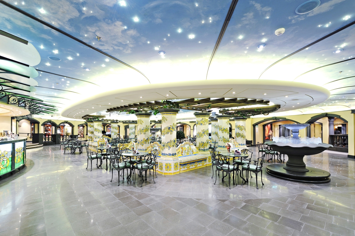 MSC Cruises MSC Splendida La Piazzetta Bar 1.jpg