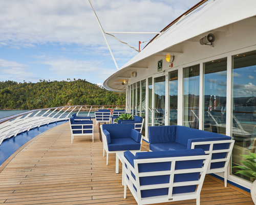 Silversea - Silver Wind - The Panorama Lounge 1.jpg