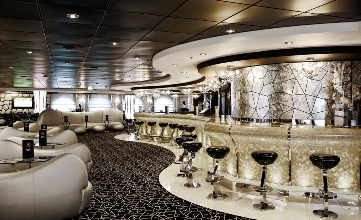 The Black and White Lounge