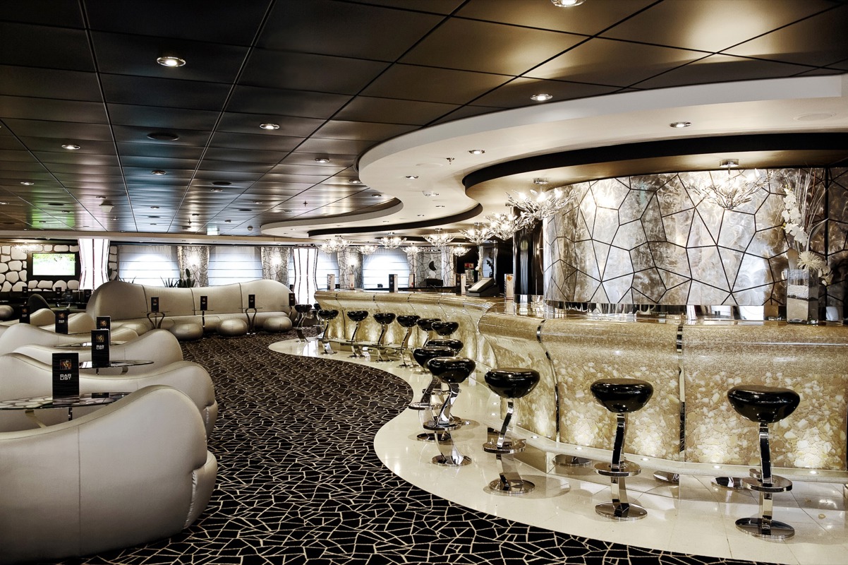 MSC Fantasia Class black and white 3.jpg