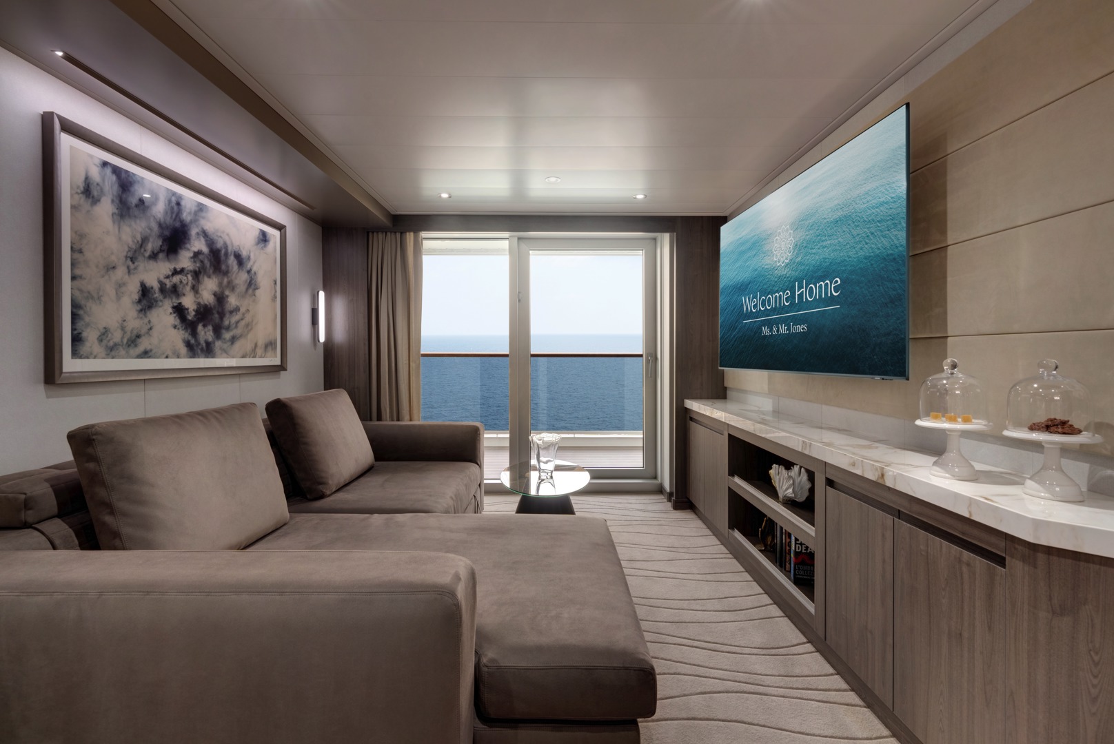 Cove Residence with Whirlpool