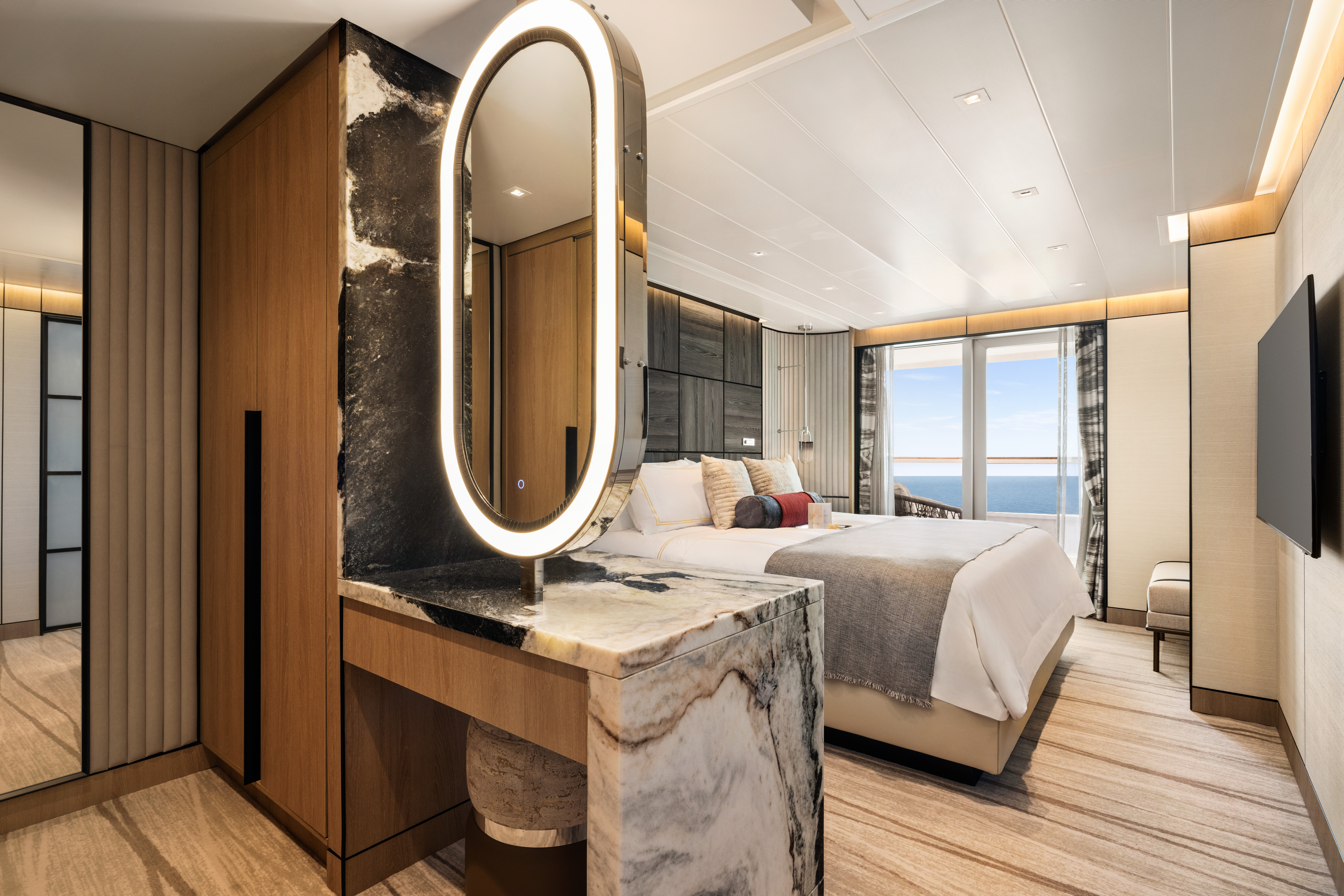 Oceania Suite
