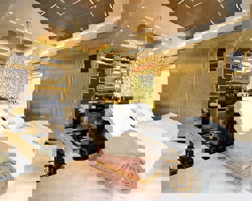 Regent Seven Seas EXPLORER Regent Suite 8.jpg