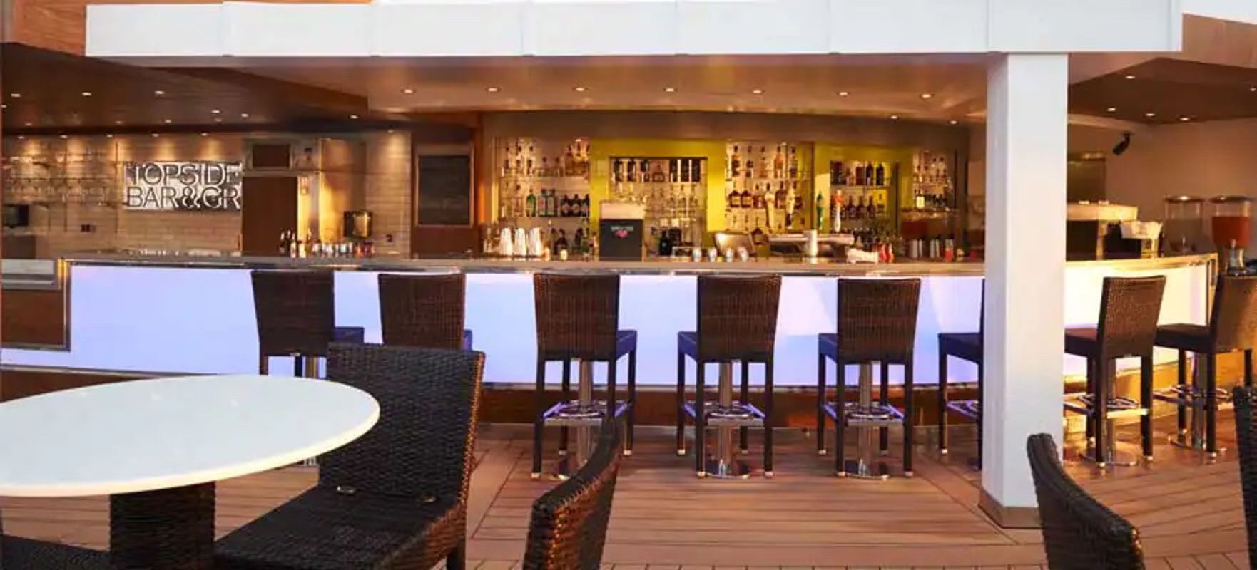 NCL Norwegian Dawn Topsiders Bar & Grill.jpg