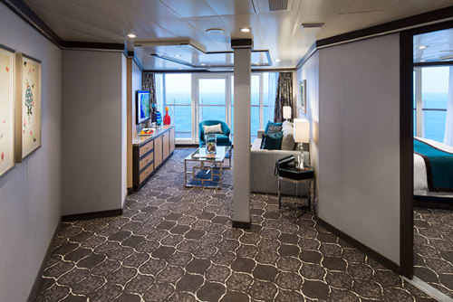 Spacious AquaTheatre Suite - 1 Bedroom