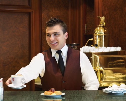 Oceania Cruises The Grand Bar 6.jpg