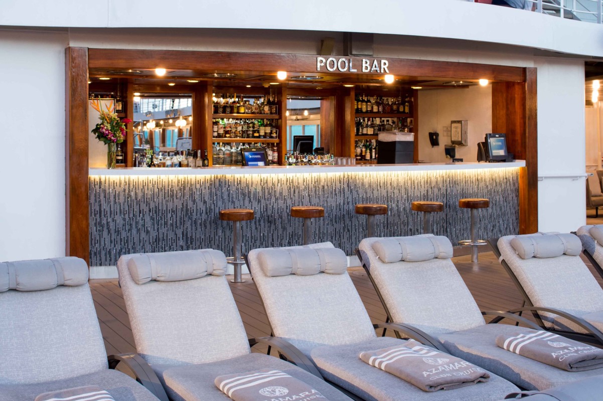 Azamara - Pool Bar.jpg