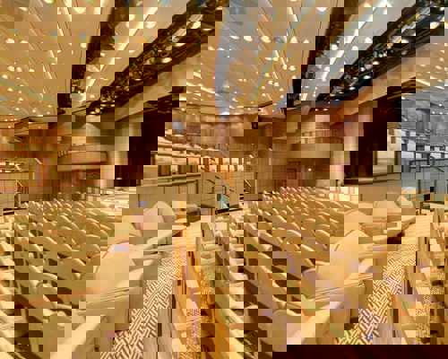 P&O Cruises Ventura Interior Arena Theatre.jpg