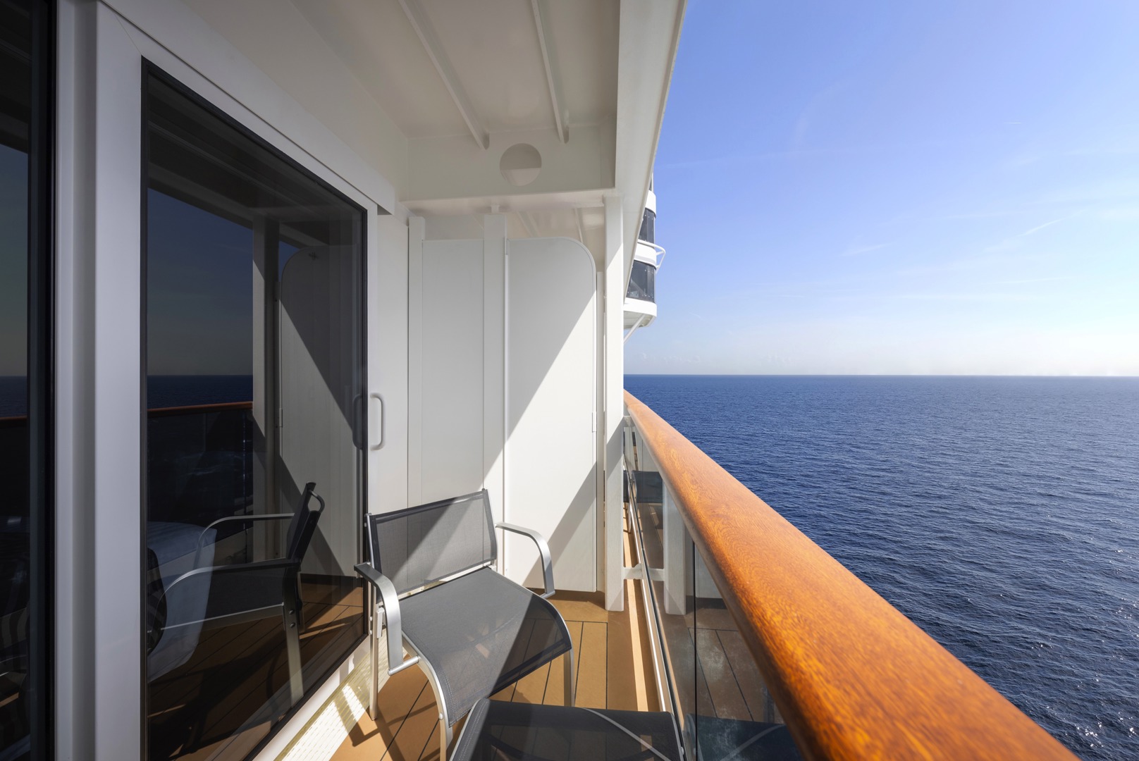 Balcony Aurea