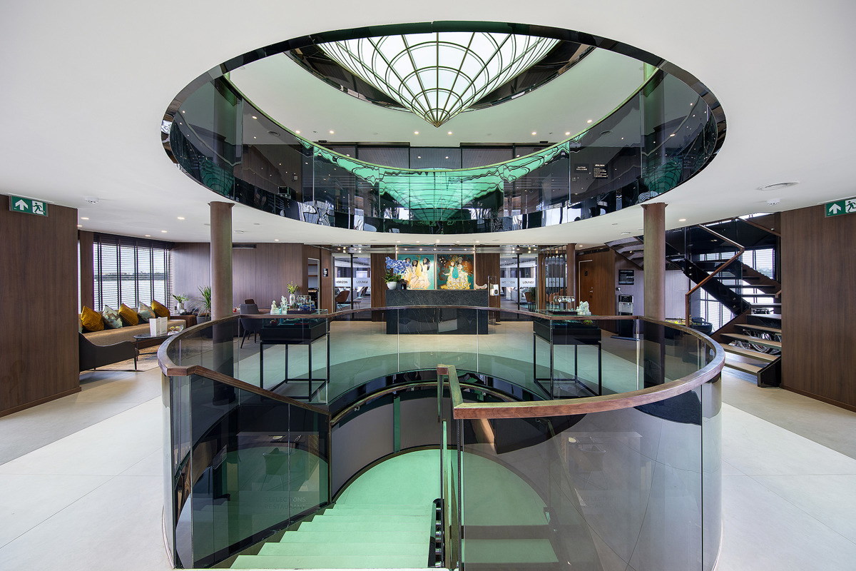 Emerald Waterways - Emerald Harmony - Atrium _2_.jpg