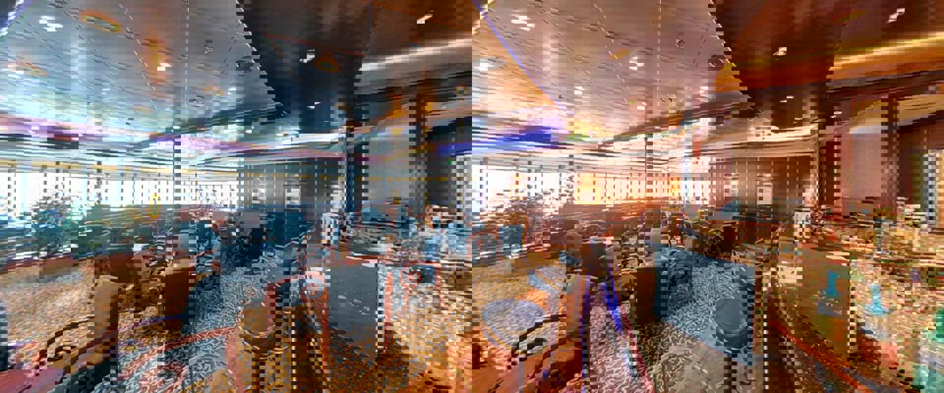 P&O Cruises Aurora Interior The Crows Nest 2.jpg