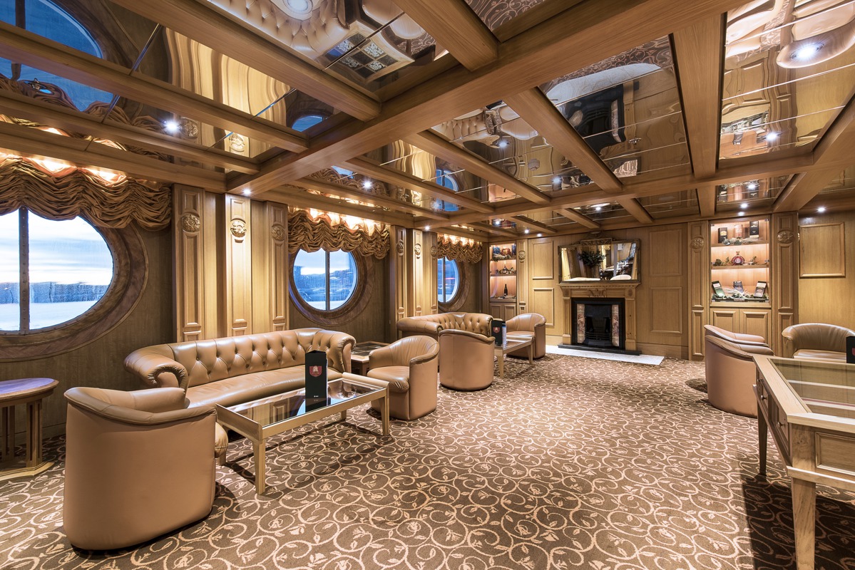 MSC Cruises MSC Sinfonia Ambassador Cigar Room 0.jpg
