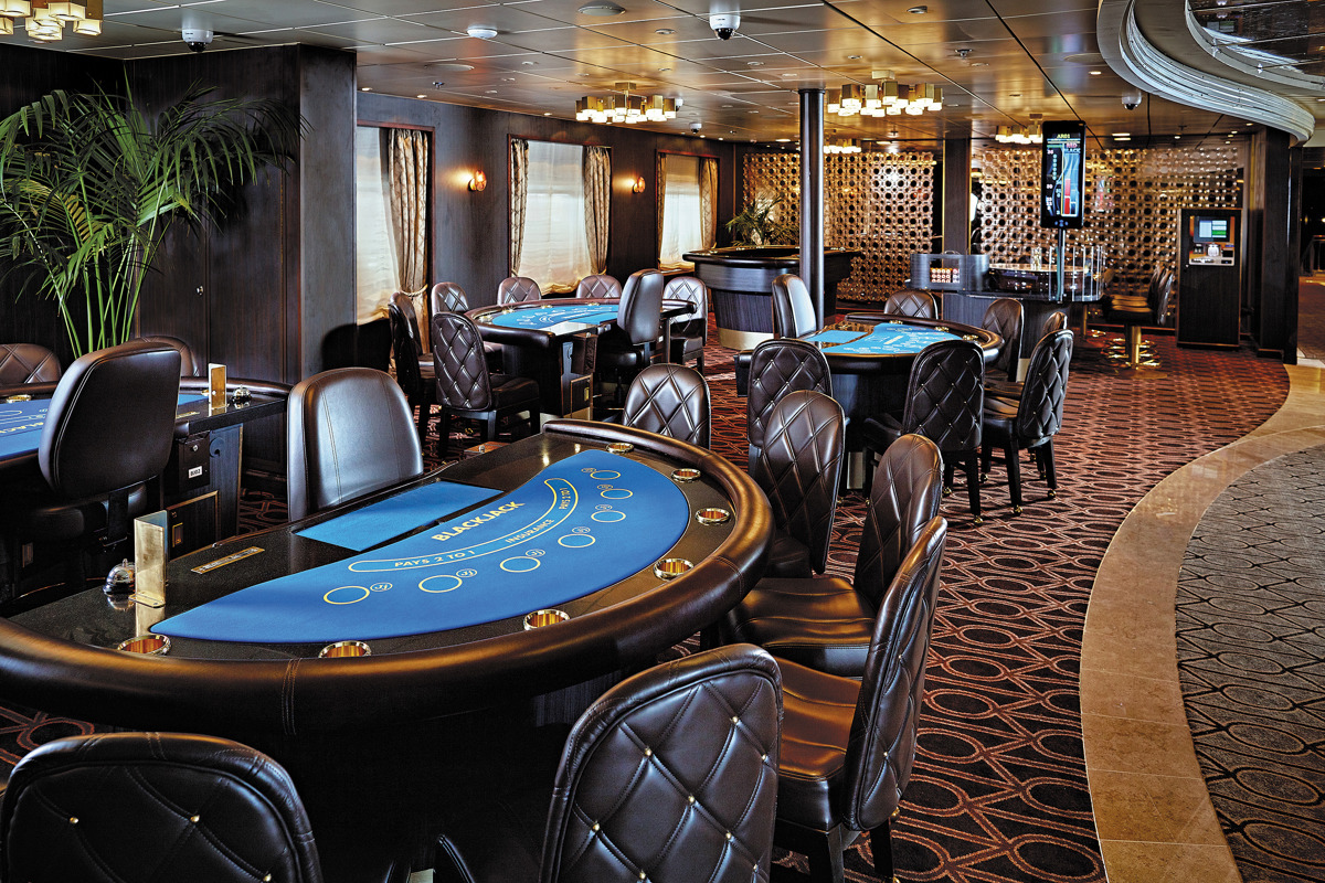 Regent Seven Seas NAVIGATOR Casino 1.jpg