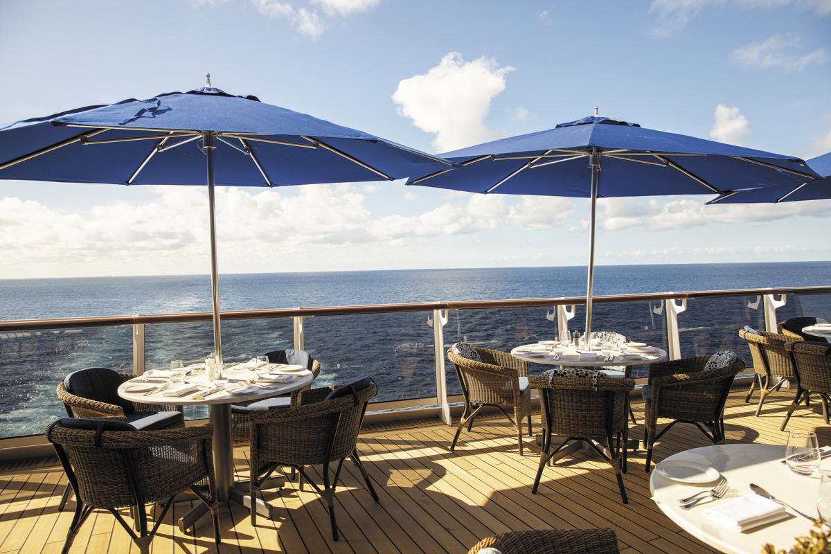 Regent Seven Seas SPLENDOR La Veranda 2.jpg