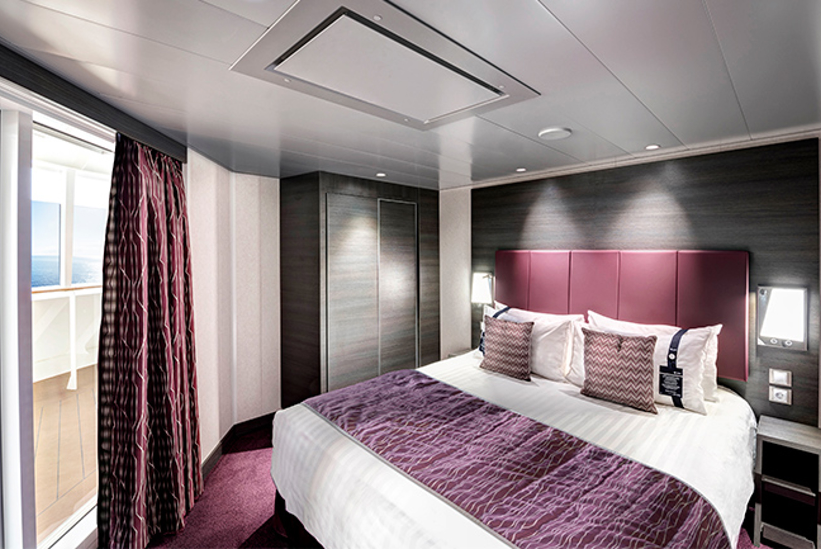 Grand Suite Aurea With Terrace and Whirlpool