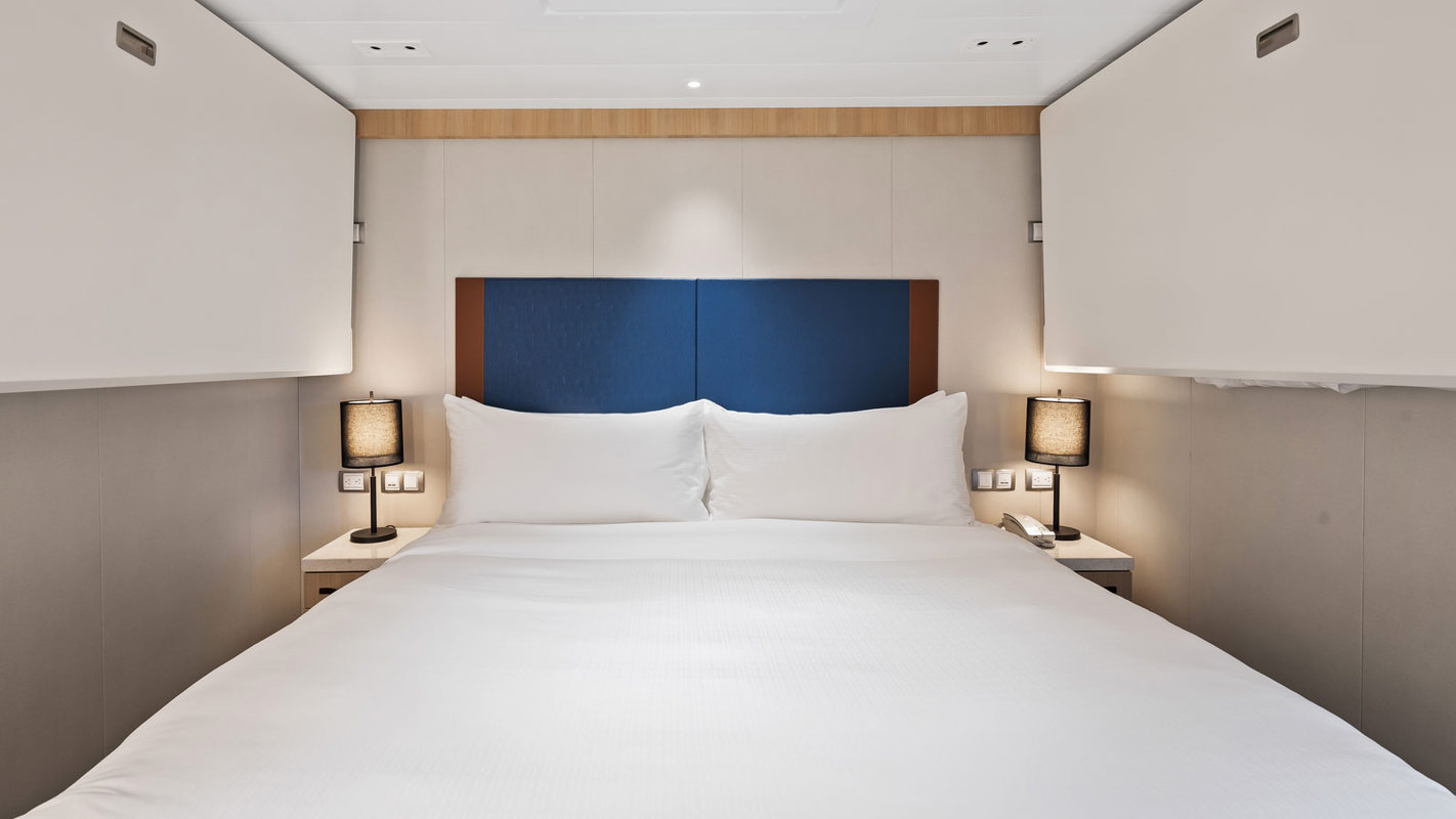 RCI UTOPIA AquaTheater Suite with Large Balcony - 2 Bedrooms 3.jpeg