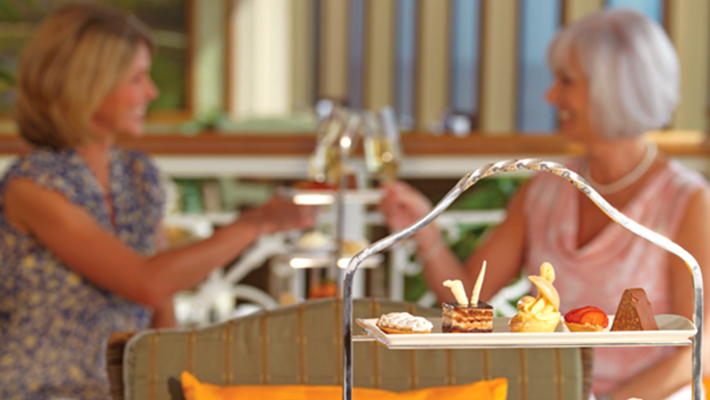 QE The-Garden-Lounge.png