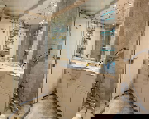 Regent Seven Seas VOYAGER Penthouse Suite 1.jpg